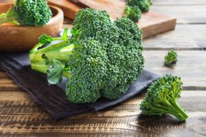 healthy-green-organic-raw-broccoli 
