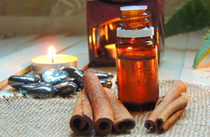 Cinnamon essential oil